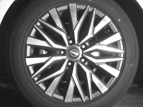 Used 2025 Nissan Altima 2.5 SV FWD image 12