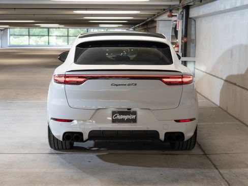 Certified 2023 Porsche Cayenne GTS AWD/4WD image 10