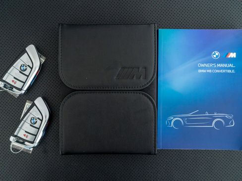 Used 2025 BMW M8 Competition image 21