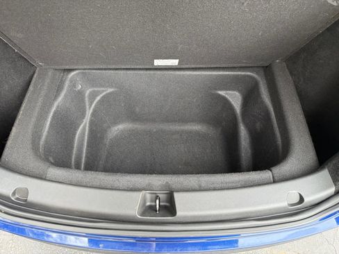 Used 2021 Tesla Model Y Long Range image 11