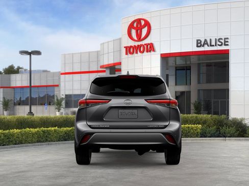 New 2026 Toyota Highlander Limited image 8