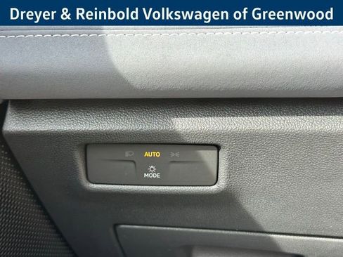 New 2026 Volkswagen Tiguan SE AWD/4WD image 16