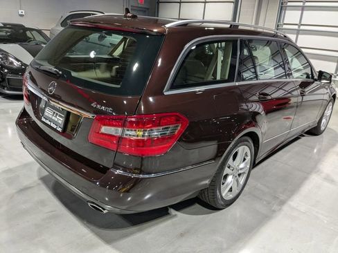 Used 2011 Mercedes-Benz E 350 4MATIC Wagon image 9