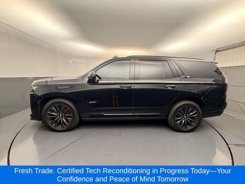 Used 2023 Cadillac Escalade V w/ LPO, ONYX Package AWD/4WD image 2