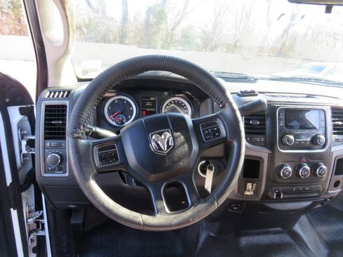 Used 2014 RAM 2500 Tradesman w/ Cold Weather Group image 18