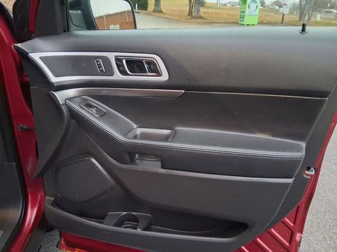 Used 2013 Ford Explorer Sport image 20