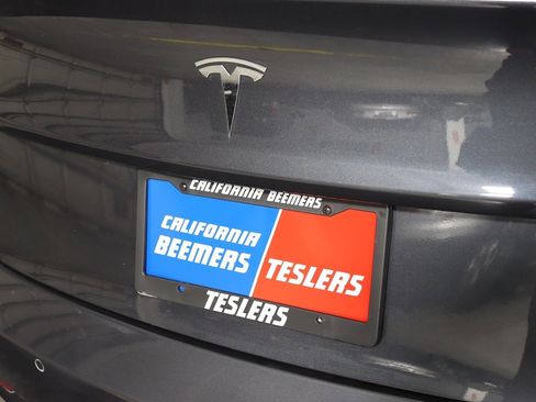 Used 2023 Tesla Model 3 Standard Range image 15