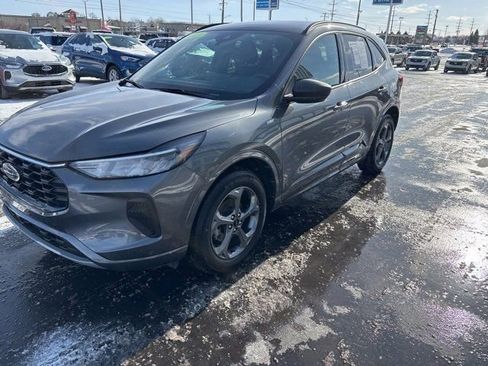 Certified 2023 Ford Escape ST-Line w/ Tech Pack #1 AWD/4WD image 19