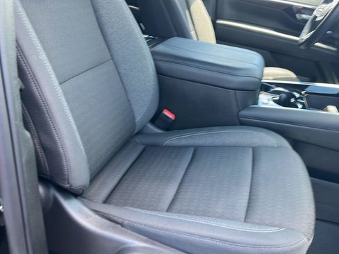 Used 2026 Chevrolet Tahoe LS w/ LPO, Dark Essentials Package AWD/4WD image 32