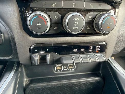 Used 2022 RAM 2500 Big Horn w/ Level C Equiment Group AWD/4WD image 21