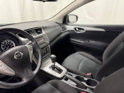 Used 2014 Nissan Sentra SR FWD image 19