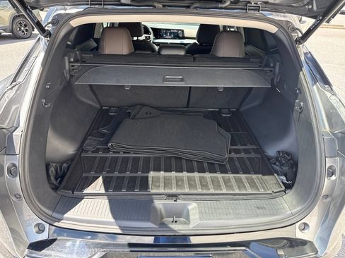 Used 2025 Nissan Murano Platinum w/ Cargo Package AWD/4WD image 12