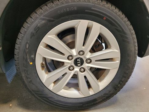 Used 2017 Kia Sportage LX image 31