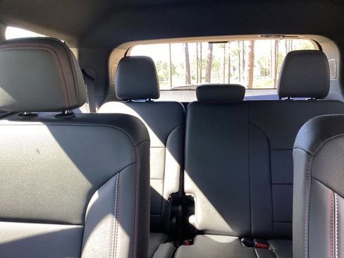 New 2026 Chevrolet Traverse Z71 w/ Driver Confidence Package image 17