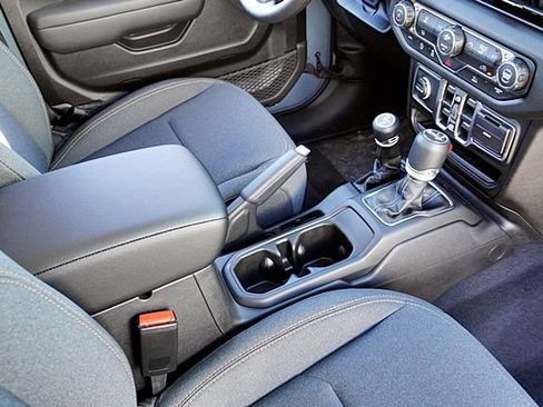 New 2026 Jeep Wrangler Unlimited Sport S image 15