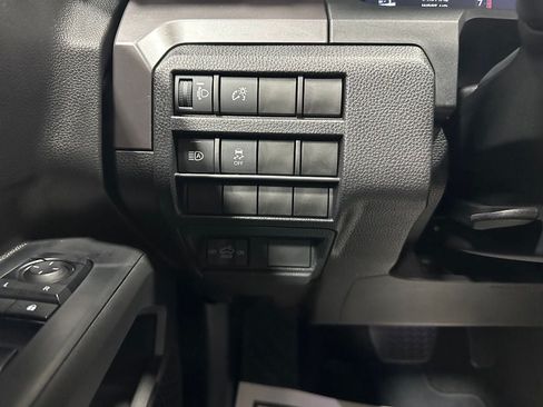 Used 2026 Toyota Tacoma TRD Off-Road AWD/4WD image 17