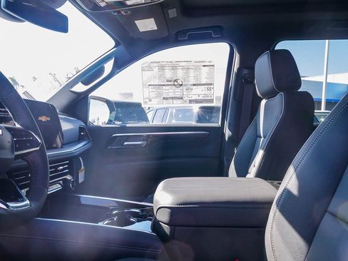 New 2026 Chevrolet Suburban Premier w/ Sun And Tow Package image 18