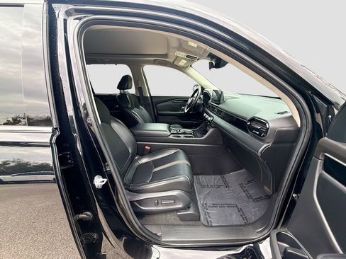 Used 2024 Honda Pilot Touring image 31