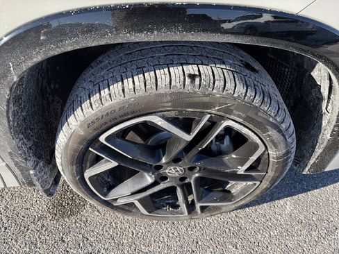 Used 2026 Volkswagen Tiguan SEL R-Line image 25