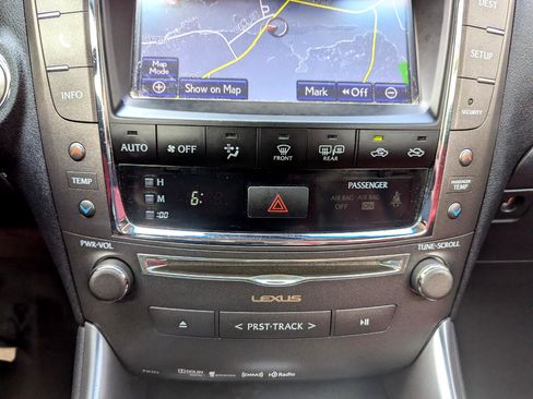 Used 2013 Lexus IS 250C image 23