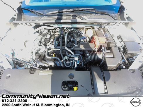 New 2025 Nissan Sentra SR w/ SR Premium Package FWD image 17