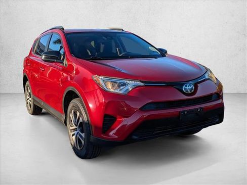 Used 2017 Toyota RAV4 LE image 3
