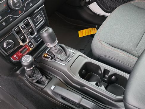 New 2026 Jeep Wrangler Unlimited Rubicon image 20