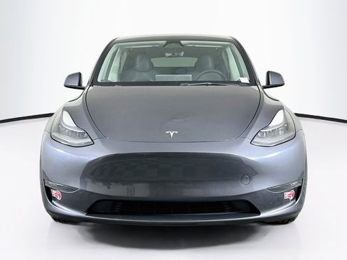 Used 2023 Tesla Model Y Long Range AWD/4WD image 2