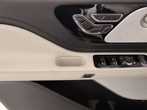 New 2026 Lincoln Aviator Reserve image 17