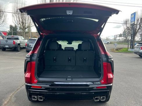 New 2026 Chevrolet Traverse RS image 7