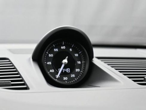 Used 2024 Porsche 911 Carrera S image 19