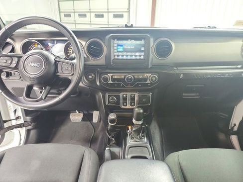 Used 2021 Jeep Wrangler Sport image 16