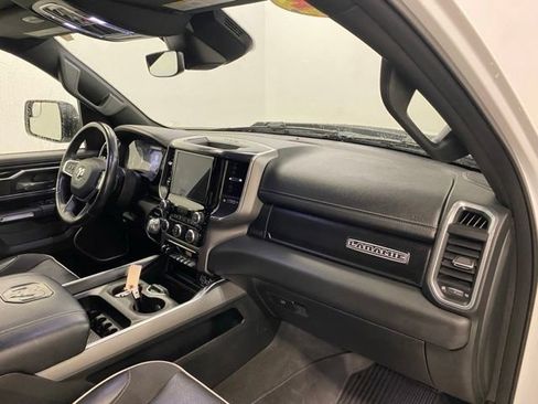Used 2022 RAM 1500 Laramie AWD/4WD image 27