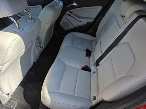 Used 2020 Mercedes-Benz GLA 250 image 15