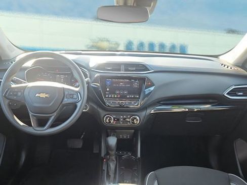 Used 2023 Chevrolet TrailBlazer LT w/ Convenience Package image 15