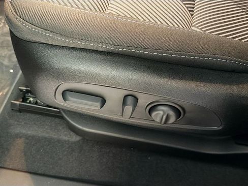 New 2027 Chevrolet Bolt LT w/ Comfort Package image 21