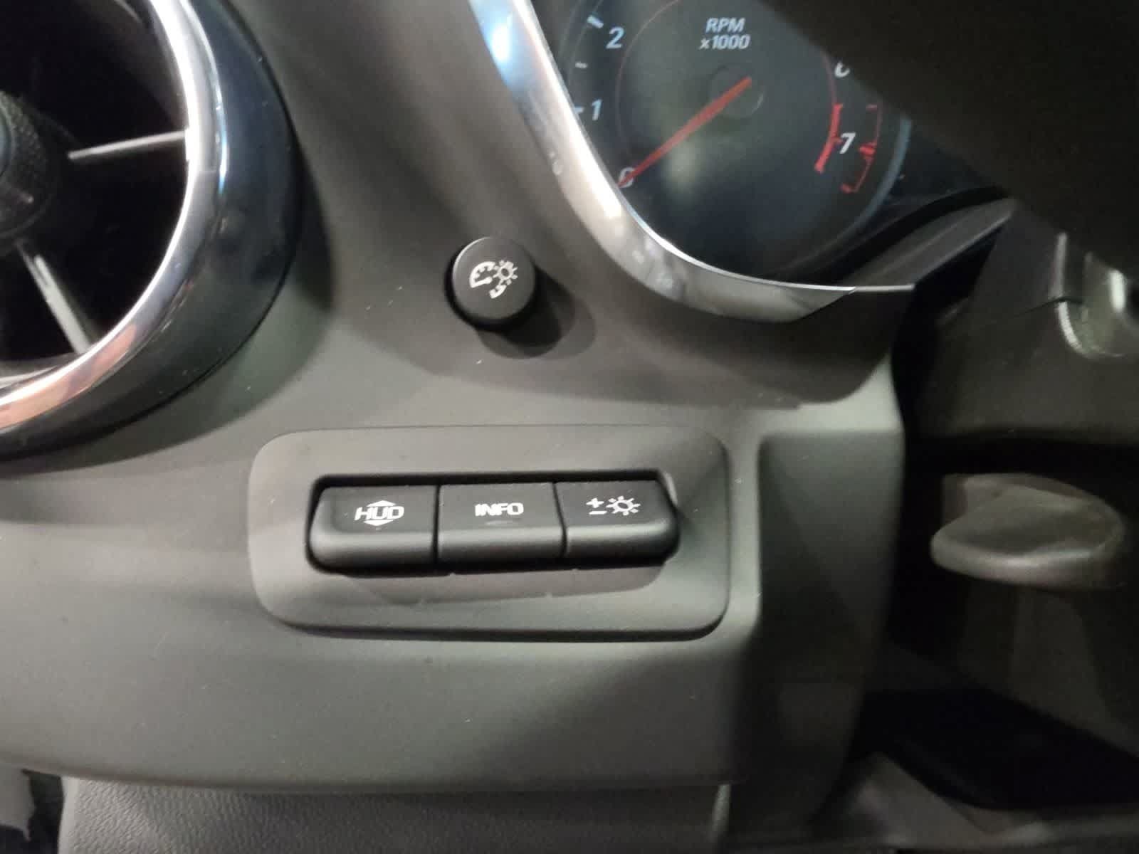 Used 2020 Chevrolet Camaro ZL1 RWD image 23