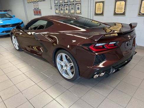 Used 2023 Chevrolet Corvette Stingray Preferred Cpe w/ Z51 Performance Package image 9