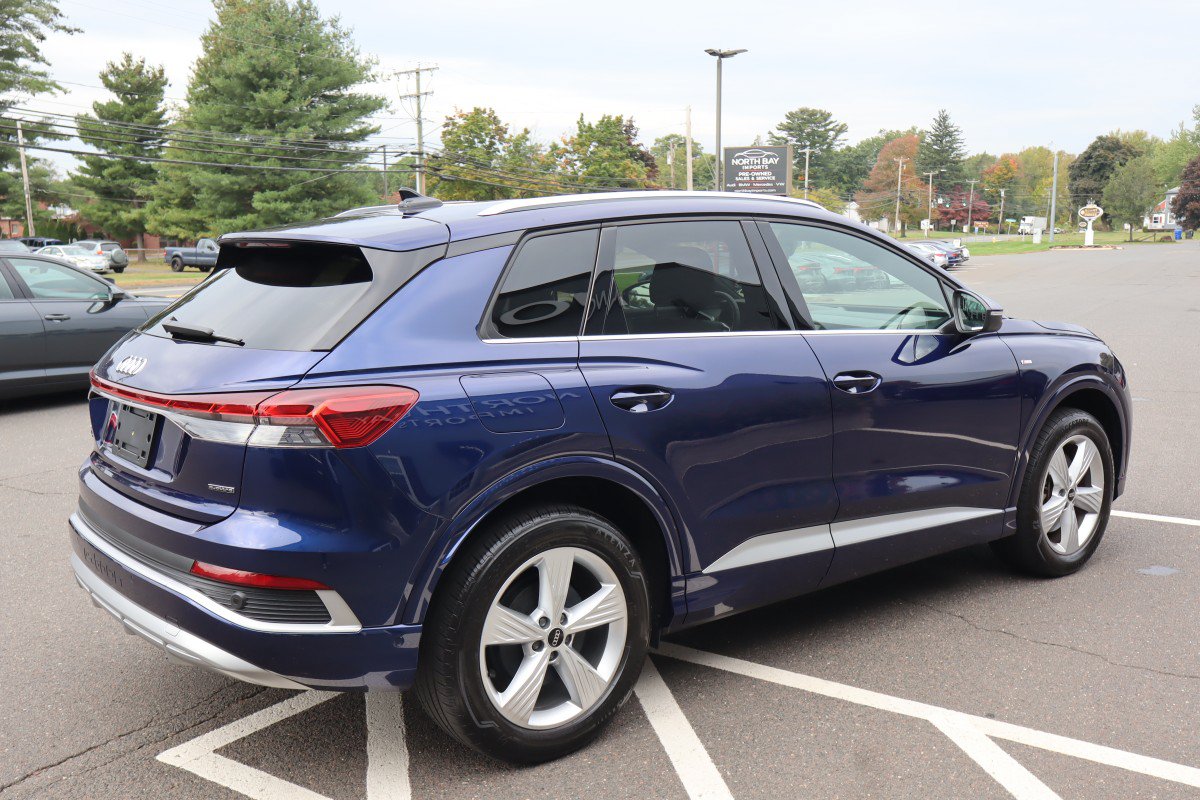 Used 2023 Audi Q4 e-tron Prestige AWD/4WD image 6