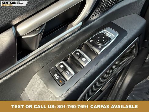 Used 2025 Kia Telluride S AWD/4WD image 22