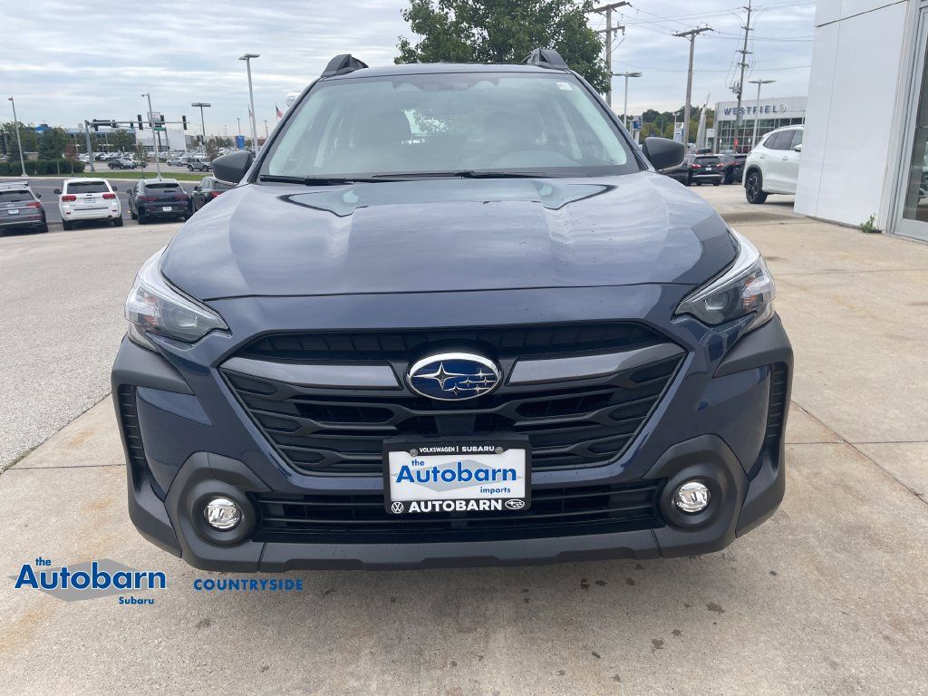 Used 2025 Subaru Outback AWD/4WD image 8