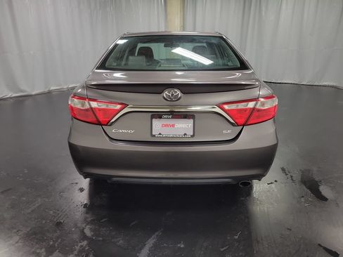 Used 2016 Toyota Camry SE FWD image 7