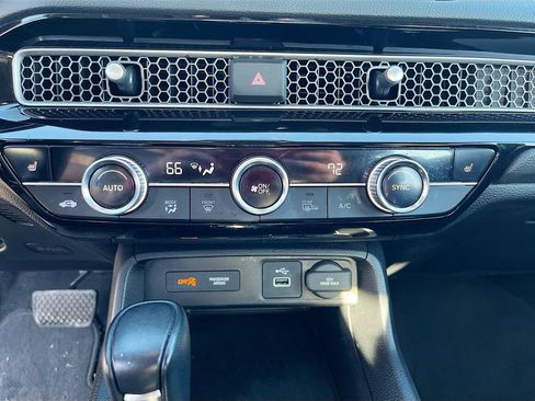 Used 2024 Honda Civic EX-L image 16