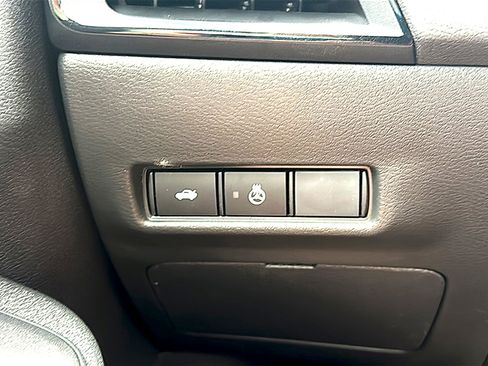 New 2026 Nissan Sentra SV w/ SV Convenience Package FWD image 25