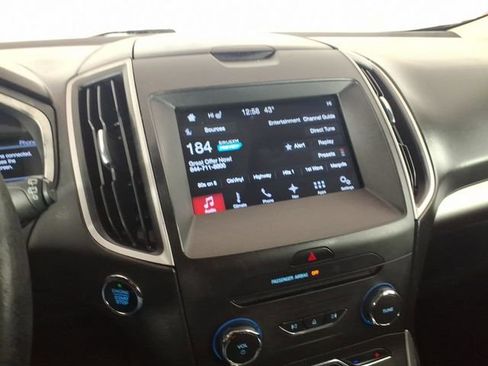 Used 2018 Ford Edge SEL w/ Equipment Group 201A AWD/4WD image 20