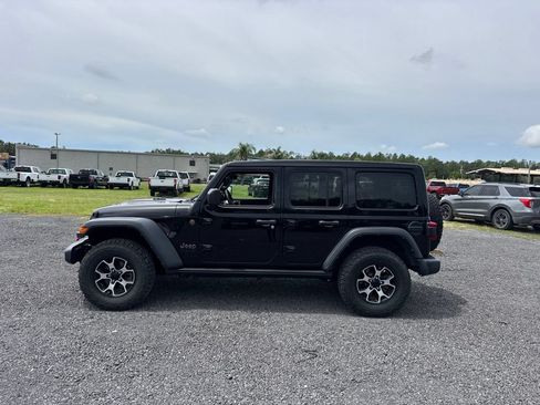 Used 2021 Jeep Wrangler Unlimited Rubicon AWD/4WD image 2