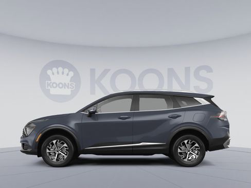 Used 2023 Kia Sportage EX image 2