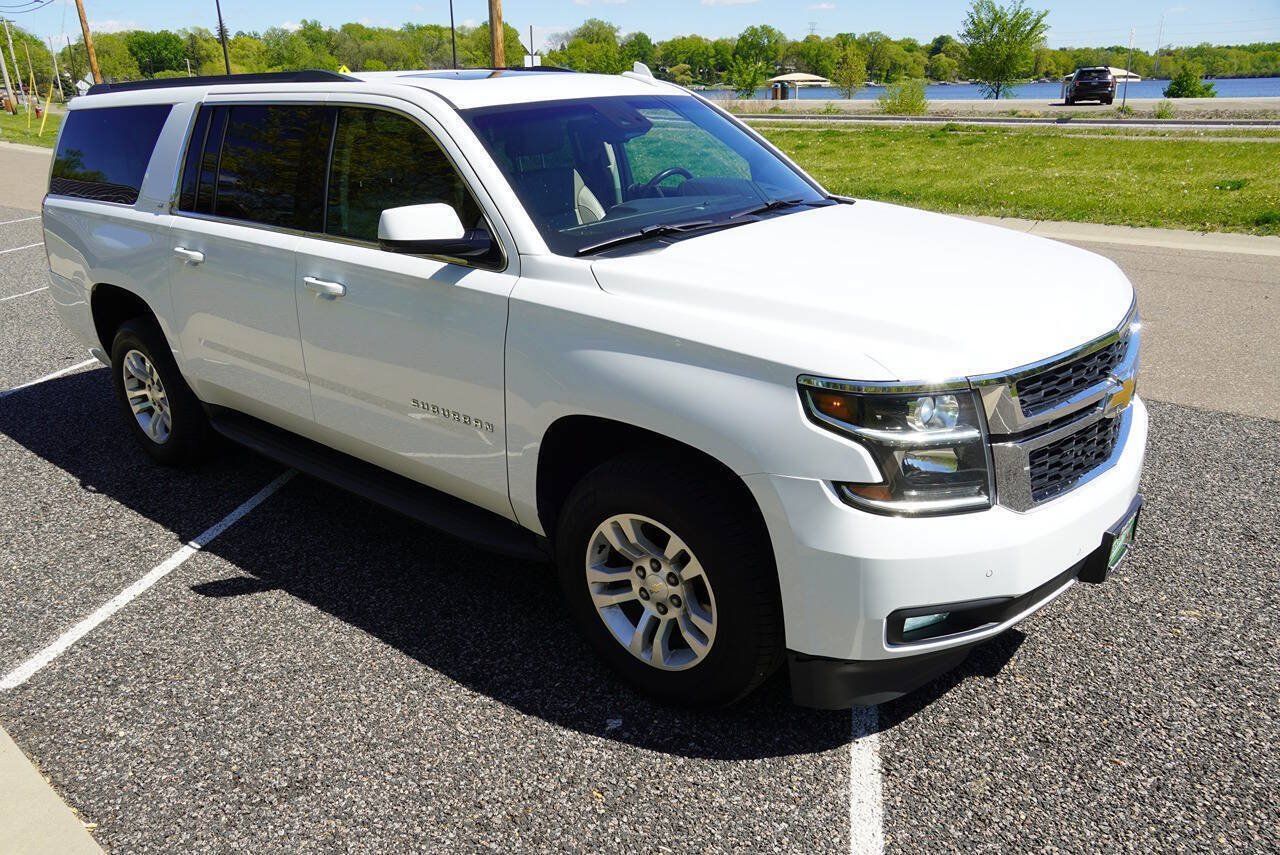 Used 2019 Chevrolet Suburban LT AWD/4WD image 7