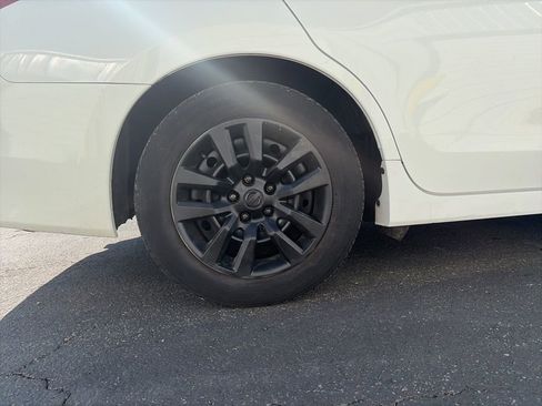 Used 2018 Nissan Altima 2.5 S w/ S Convenience Package image 9