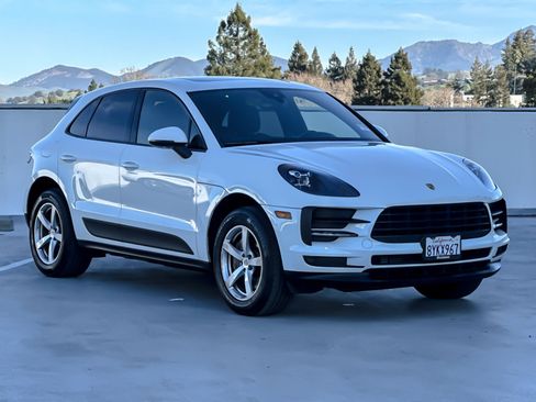 Used 2021 Porsche Macan image 10